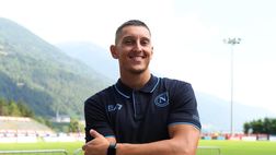 FOTO Gollini regala la maglia numero dieci del Napoli a Guè