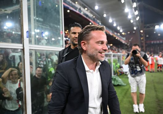 GENOA, ITALY - OCTOBER 07: AC Milan CEO Giorgio Furlani celebrates the win at the end of the Serie A TIM match between Genoa CFC and AC Milan at Stadio Luigi Ferraris on October 07, 2023 in Genoa, Italy. (Photo by Claudio Villa/AC Milan via Getty Images) 5 curiosità su Giorgio Furlani, chi è e perché è diventato CEO del Milan- immagine 2