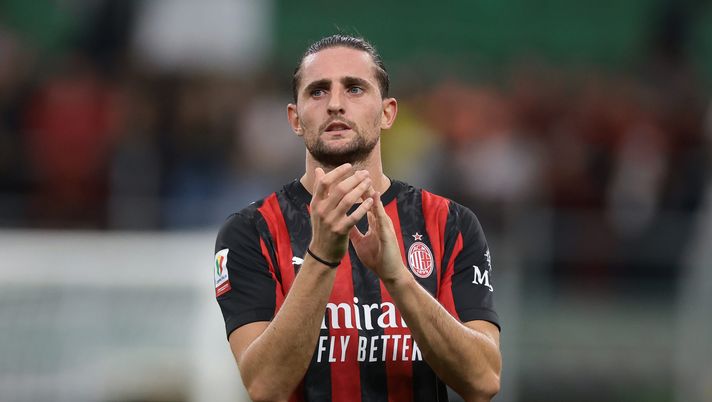 Rabiot: “Milan-Napoli? Non deciderà lo Scudetto. La Juventus non si dimentica” rabiot-allegri-milan-napoli-flagship-store-via-dante-dichiarazioni-intervista-scudetto