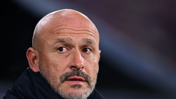 BOLOGNA, ITALY - DECEMBER 28: Vincenzo Italiano head coach of Bologna FC during the Serie A match between Bologna FC 1909 and US Sassuolo Calcio at Renato Dall'Ara Stadium on December 28, 2025 in Bologna, Italy. (Photo by Alessandro Sabattini/Getty Images) Di Marzio: “Italiano su un giocatore della Fiorentina. Richardson? Addio vicino” - immagine 1