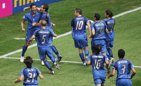 Getty Images Materazzi: “Italia 2006? Calciopoli ci compattò. Un tifoso chiese a mia moglie…”- immagine 3