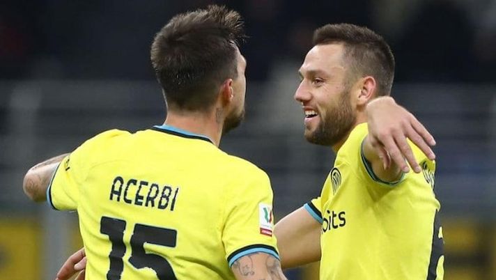 Inter, un reparto non convince: de Vrij e Acerbi potrebbero non bastare. Davanti la difesa… - immagine 1