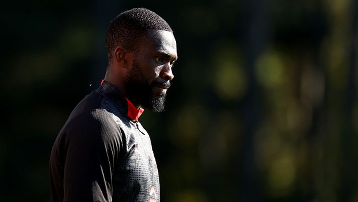 tomori-rientra-nel-milan-a-bergamo-con-vista-sul-nuovo-contratto