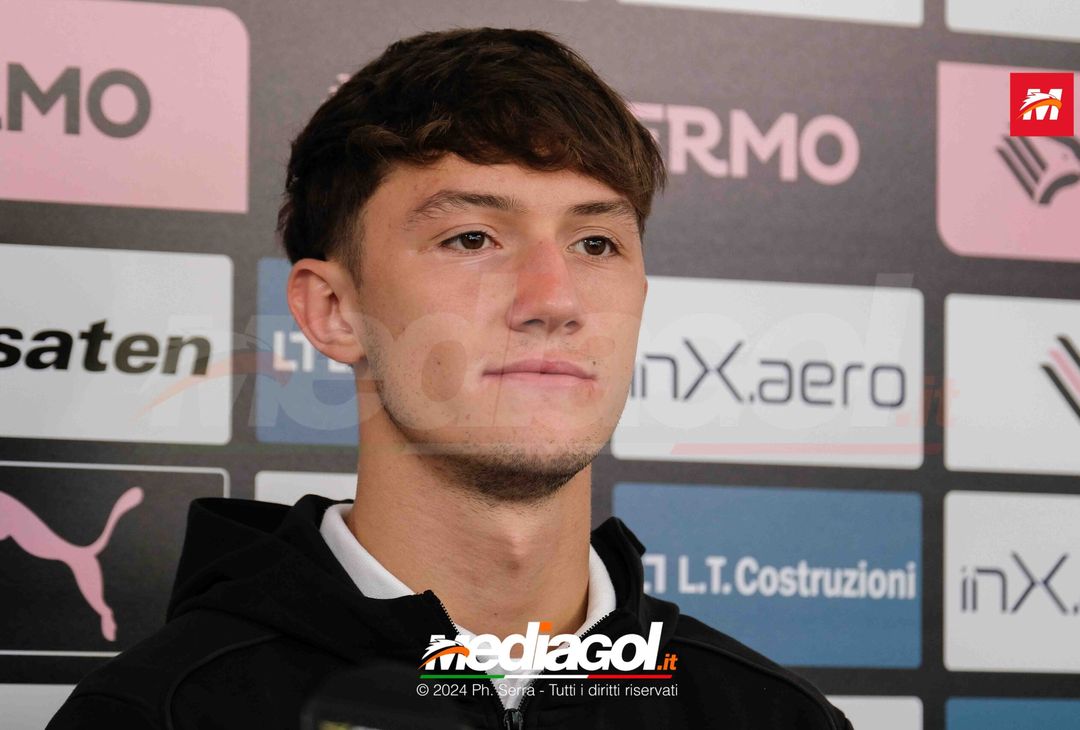 FOTO PALERMO, la presentazione di Patryk Peda in conferenza (Gallery) - immagine 3