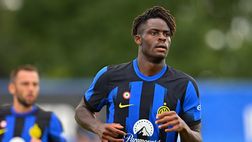 Inter, braccetto sinistro o destro? Tutto dipenderà da Bisseck. I profili…