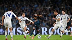 Neres costantemente accerchiato dal Como non riesce a fare la differenza: le pagelle