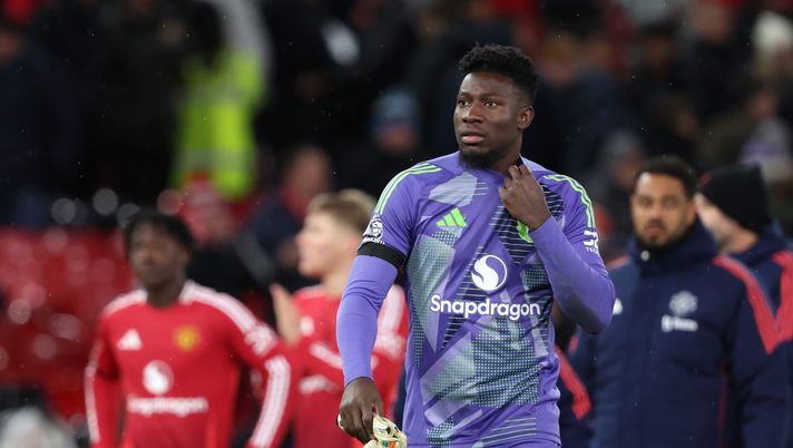 MANCHESTER, ENGLAND - DECEMBER 07: Andre Onana of Manchester United looks dejected after defeat to Nottingham Forest during the Premier League match between Manchester United FC and Nottingham Forest FC at Old Trafford on December 07, 2024 in Manchester, England. (Photo by Clive Brunskill/Getty Images) onana