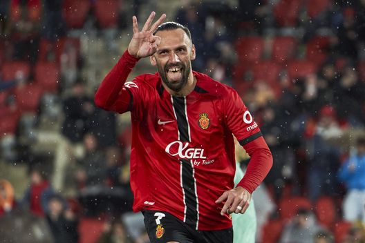 Il cucchiaio di Brahim, la tripletta di Muriqi ed il poker di Jović: il weekend degli ex Serie A- immagine 2