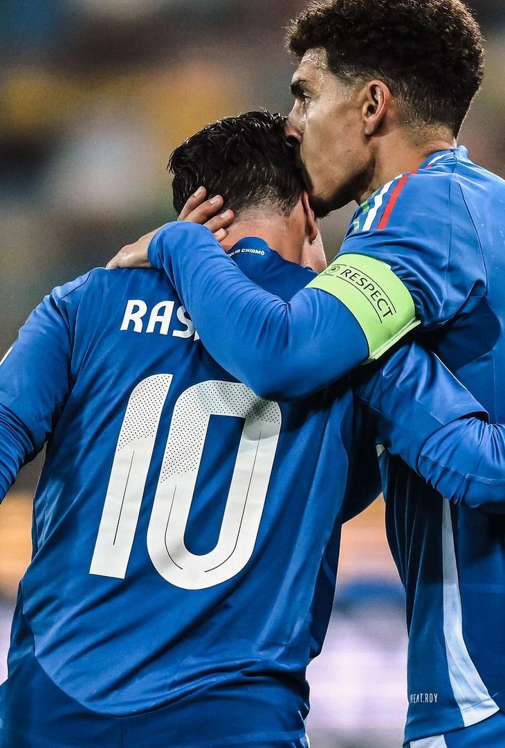 GALLERY Dagli azzurri all’Azzurro: Raspadori e Di Lorenzo dominano con l’Italia! - immagine 2