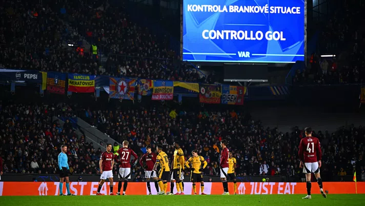 Sparta Praga-Inter, moviola Cds: Hernandez troppo severo in queste due occasioni - immagine 1