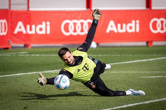 Ulreich durante una partita di allenamento. (Photo by R. Mitterer/FC Bayern via Getty Images) Tragedia al Bayern Monaco: muore a soli sei anni il figlio di Ulreich- immagine 3