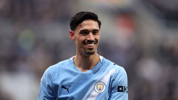 NEWCASTLE UPON TYNE, ENGLAND - MARCH 07: Tijjani Reijnders of Manchester City reacts during the Emirates FA Cup Fifth Round match between Newcastle United and Manchester City on March 07, 2026 in Newcastle upon Tyne, England. (Photo by George Wood/Getty Images) Moretto – Reijnders verrà messo sul mercato dal City! Ecco cosa filtra sulla Juve e sul suo futuro - immagine 1