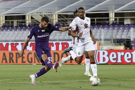 FLORENCE, ITALY - JULY 19: Patrick Cutrone of ACF Fiorentina scores a goal during the Serie A match between ACF Fiorentina and Torino FC at Stadio Artemio Franchi on July 19, 2020 in Florence, Italy. (Photo by Gabriele Maltinti/Getty Images)