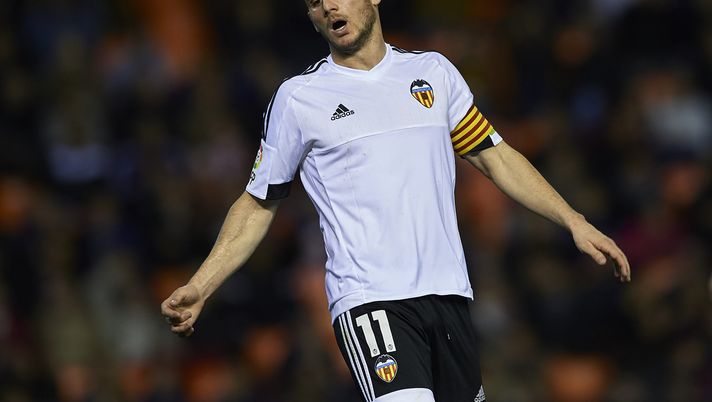 VALENCIA, SPAIN - FEBRUARY 10: Pablo Piatti of Valencia reacts during the Copa del Rey Semi Final, second leg match between Valencia CF and FC Barcelona at Estadio Mestalla on February 10, 2016 in Valencia, Spain. (Photo by Manuel Queimadelos Alonso/Getty Images) Valencia