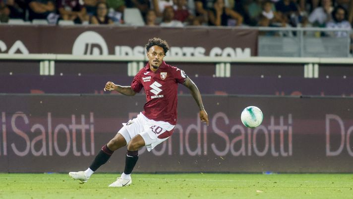 TURIN, ITALY - AUGUST 18: Valentino Lazaro of Torino FC during the Coppa Italia match between Torino FC and Modena FC at Stadio Olimpico Grande Torino on August 18, 2025 in Turin, Italy. Photo: Nderim Kaceli Lazaro pre Roma-Torino: “Abbiamo parlato molto. Vedo qualità” - immagine 1