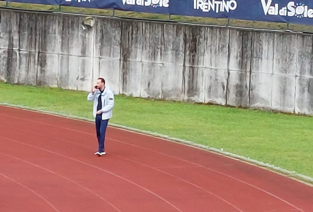 GALLERY Seduta mattutina, Manna al telefono da Dimaro: possibili novità di mercato?- immagine 1