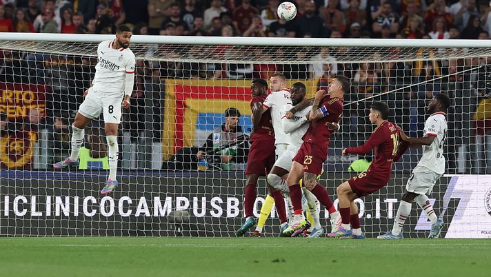 ROME, ITALY - MAY 18: Loftus Cheek of AC Milan in action during the Serie A match between Roma and AC Milan at Stadio Olimpico on May 18, 2025 in Rome, Italy. (Photo by Claudio Villa/AC Milan via Getty Images) roma-milan-dichiarazioni-dazn-loftus-cheek-olimpico-diretta-live-serie-a-2