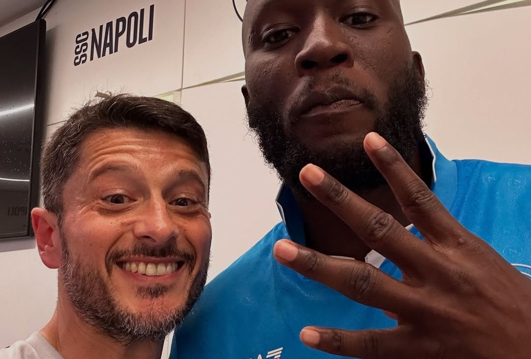 GALLERY La festa nello spogliatoio del Napoli: gli scatti dello staff azzurro - immagine 19
