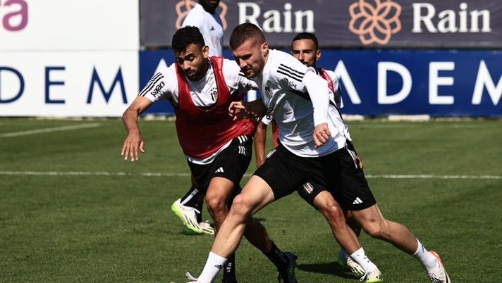 Istanbul, Rebic niente derby contro il Galatasaray: il croato parte dalla panchina - immagine 1