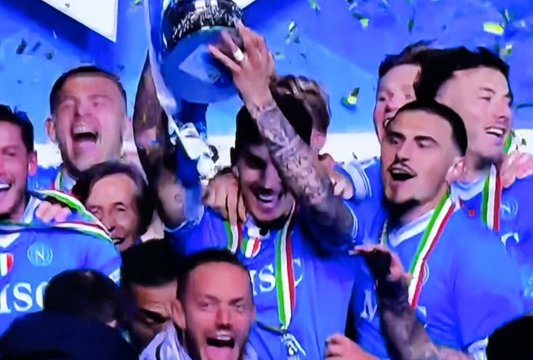 Il Napoli è SuperCampione: la premiazione degli azzurri – LA GALLERY - immagine 6