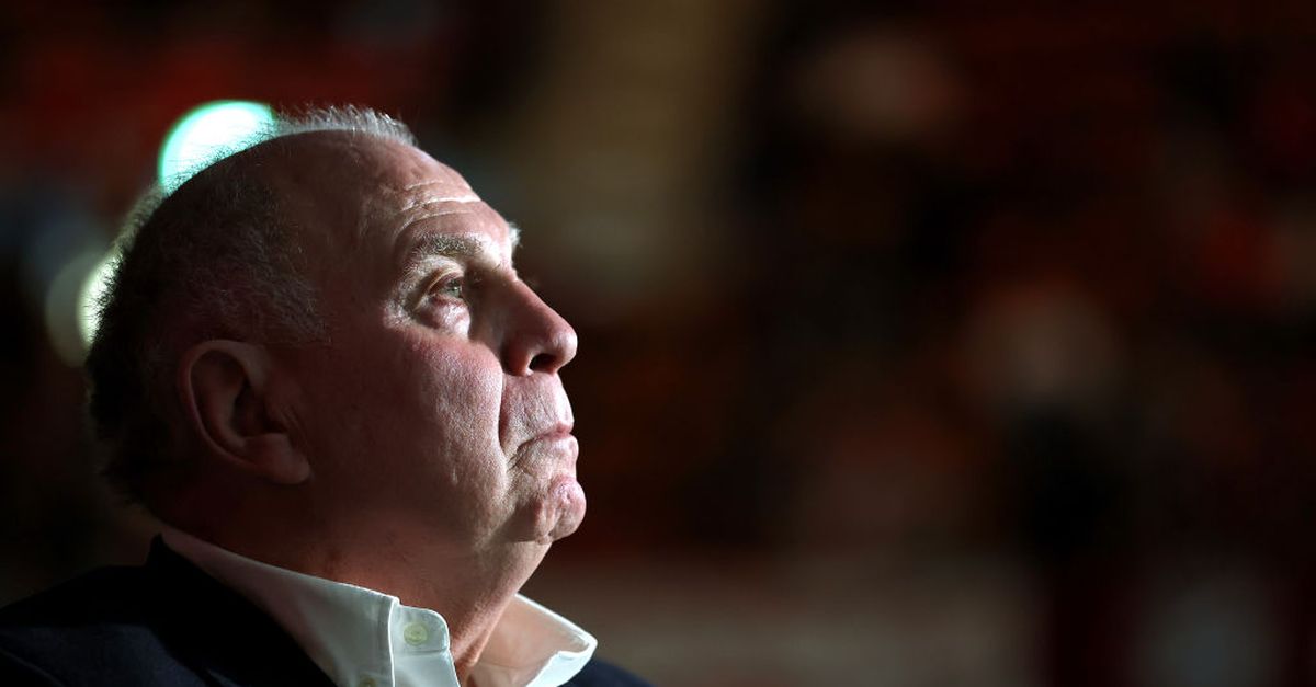 Bayern, Hoeness attacca gli agenti di Upamecano: "Comportamento sconvolgente"