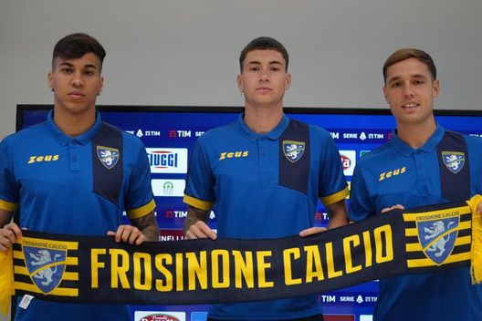 Frosinone, presentati Kaio Jorge, Lirola e Soulé: “Lotteremo per la salvezza”- immagine 2