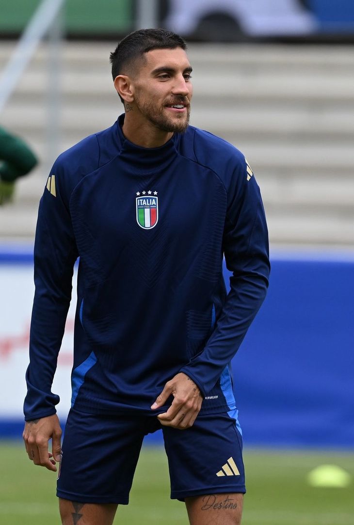 GALLERY Ultimo allenamento per l’Italia prima del debutto: c’è anche Buongiorno - immagine 5