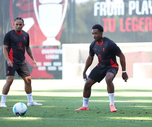 CAIRATE, ITALY - JULY 08: Silvano Vos of AC Milan in action (Photo by Claudio Villa/AC Milan via Getty Images) Oggi a Milanello, allenamento post-raduno: le foto- immagine 3