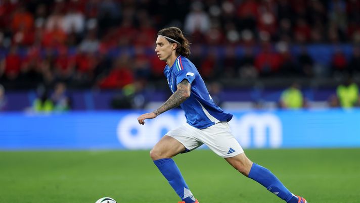 DORTMUND, GERMANY - JUNE 15: Riccardo Calafiori of Italy runs with the ball during the UEFA EURO 2024 group stage match between Italy and Albania at Football Stadium Dortmund on June 15, 2024 in Dortmund, Germany. (Photo by Lars Baron/Getty Images) Riccardo Calafiori, difensore dell'Italia