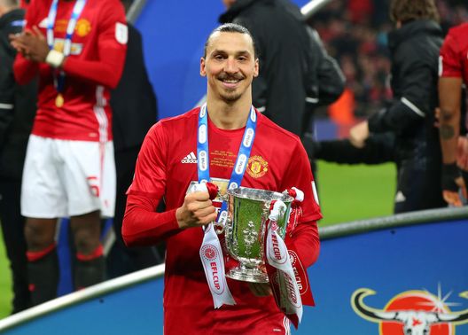 Londra, Inghilterra - 26 febbraio 2017: Zlatan Ibrahimović durante i festeggiamenti della Coppa di Lega inglese vinta col Manchester United. (Foto di Alex Livesey/Getty Images)