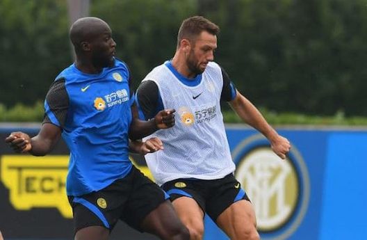 De Vrij racconta la causa con gli ex agenti: scoperto tutto su assist di…Lukaku- immagine 2