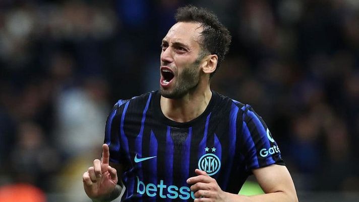 Il Giornale – L’Inter del 21esimo scudetto nata attorno a una polveriera. Calhanoglu rinnova - immagine 1