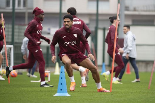 TURIN, ITALY - DECEMBER 3: Saul Coco of Torino FC during the Torino FC Training Session at Stadio Filadeflia on December 3, 2025 in Turin, Italy. (Photo by Stefano Guidi - Torino FC/Torino FC 1906 via Getty Images)