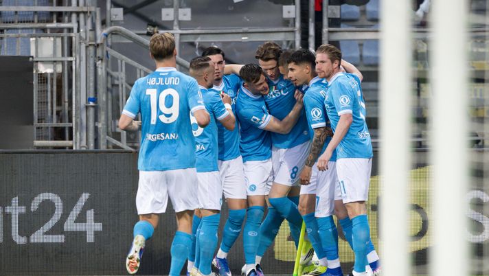 Il Napoli vince ma non brilla a Cagliari: quarta vittoria consecutiva in attesa di Milan e Inter - immagine 1