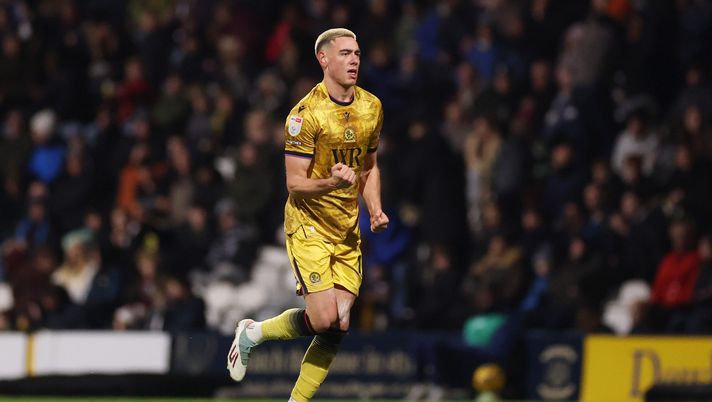 PRESTON, ENGLAND - NOVEMBER 21: Lewis Miller of Blackburn Rovers celebrates scoring his team's first goal during the Sky Bet Championship match between Preston North End and Blackburn Rovers at Deepdale Stadium on November 21, 2025 in Preston, England. (Photo by Carl Recine/Getty Images) Blackburn-Qpr in diretta streaming gratis: dove vedere la partita - immagine 1