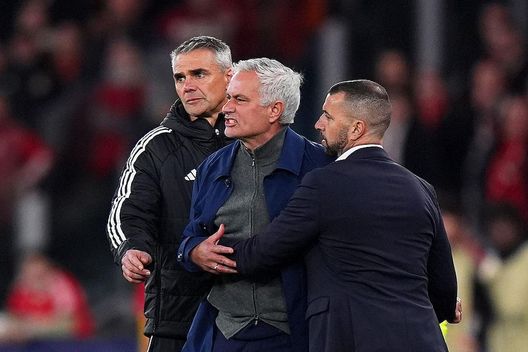 Benfica, Mourinho furia sui suoi: “Ora massimo secondi. Ma certi giocatori non vorrei…”- immagine 2