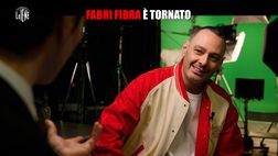 Fabri Fibra: “Il senso del mio ultimo pezzo? L’invidia sociale. Gli altri stanno meglio di te e…”