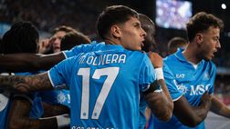 Olivera, relax a Varcaturo per il terzino del Napoli in vista dei ritiri LA FOTO