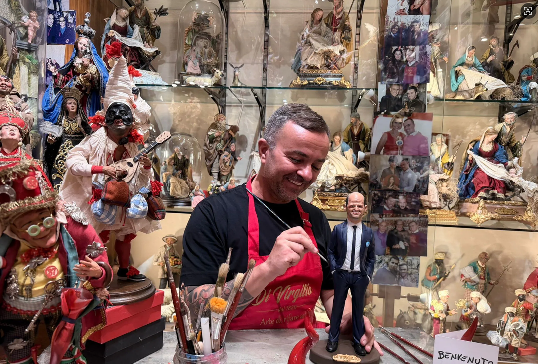 Allegri non è stato ancora annunciato: ma è già una statuetta sul presepe – LE FOTO - immagine 3