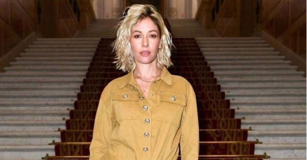 Sarah Felberbaum: “Coppia aperta? Non sono fan. Con De Rossi ci mangiamo ancora con…”