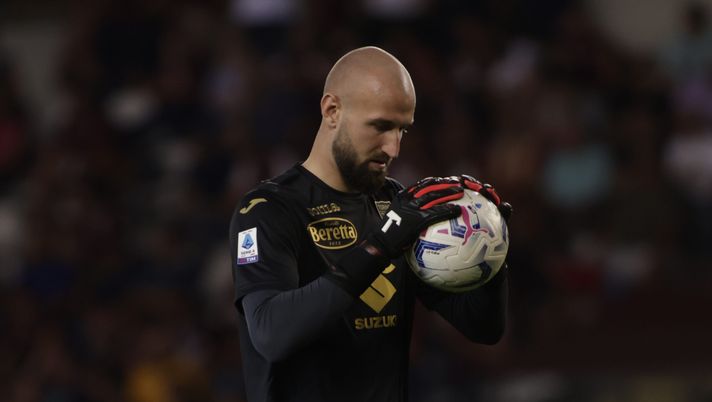 Vanja si riscatta a Napoli: le sue parate decisive tengono a galla il Torino - immagine 1