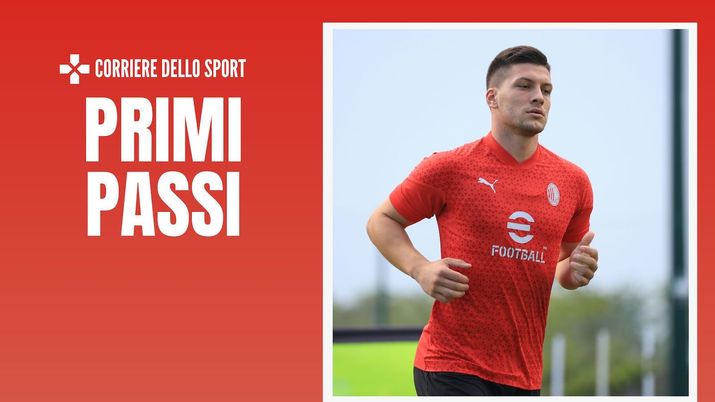 Luka Jovic (attaccante AC Milan) qui in allenamento con i rossoneri a Milanello | Milan News (Getty Images) Luka Jovic AC Milan allenamento Milanello