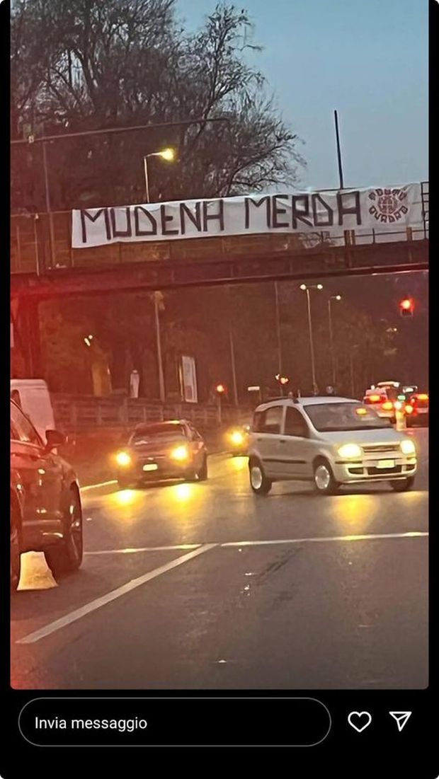 Incursione pre-derby, striscione reggiano nella notte: sotto la curva del Modena…- immagine 2