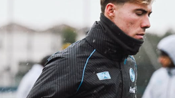 Verso Napoli-Qarabag, gli azzurri di Conte si allenano sotto il diluvio – GALLERY