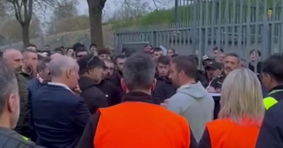 Padova, Andreoletti saluta i tifosi dopo l'esonero: "Vi ringrazio perché mi avete trasmesso amore"