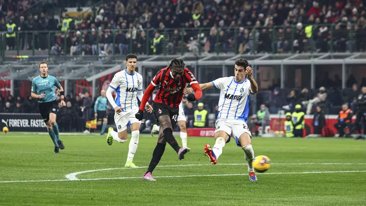 gol Rafael Leao AC Milan Milan-Sassuolo 6-1 Coppa Italia 2024-2025