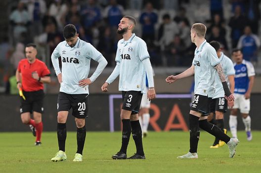Belo Horizonte, Brasile - 13 luglio 2025: La delusione dei giocatori del Gremio per aver perso contro il Cruzeiro. (Foto di Pedro Vilela/Getty Images) Fluminense-Gremio, la situazione delle due squadre prima della partita- immagine 3
