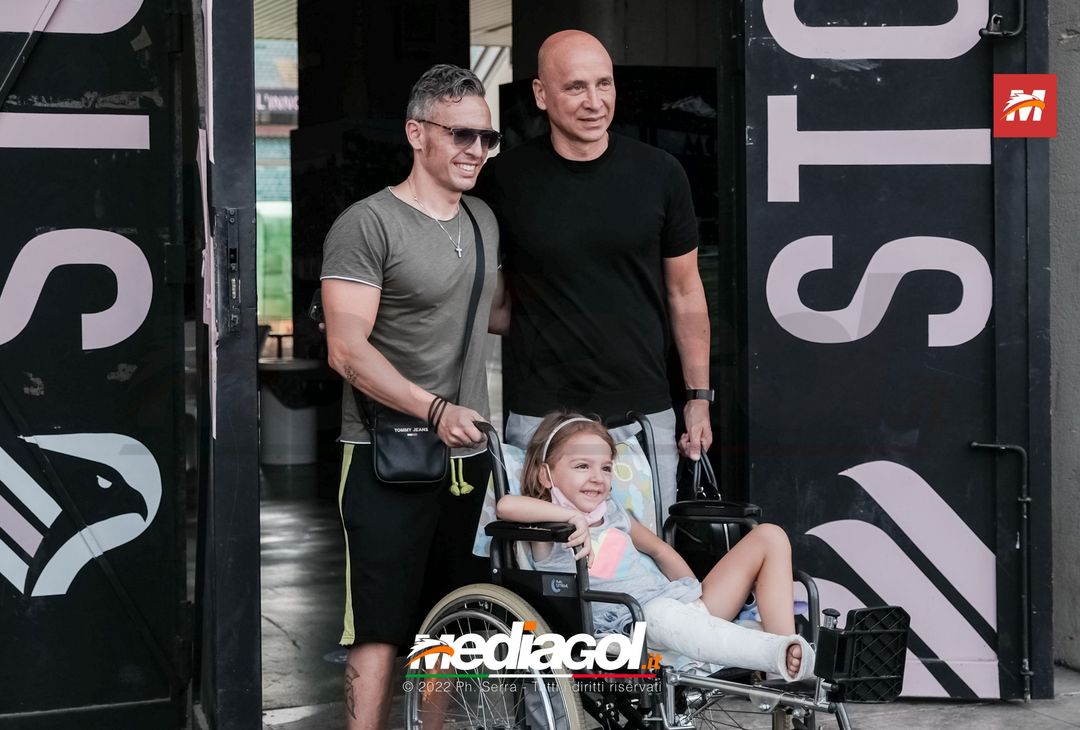 FOTO PALERMO, Mister Corini incontra i tifosi rosanero al ‘Renzo Barbera’ (Gallery) - immagine 3