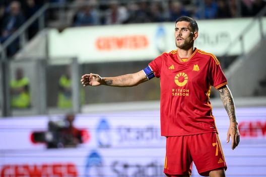 Roma, Dybala punta il Genoa. Totti: “Nessun paragone tra De Rossi e Mourinho”- immagine 2