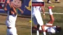 Brasile, esulta al gol come CR7 ma… si infortuna!: il video